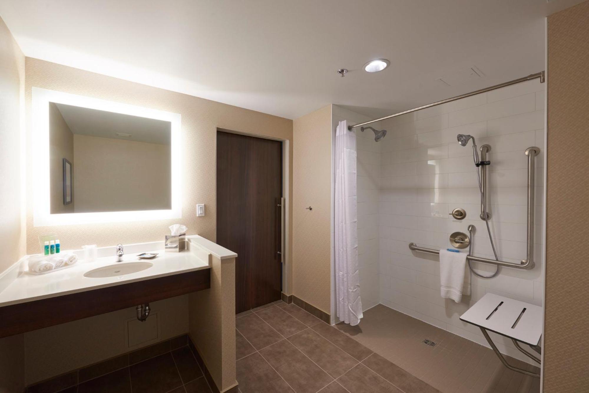 Holiday Inn Express & Suites St. John'S Airport By Ihg Exterior foto